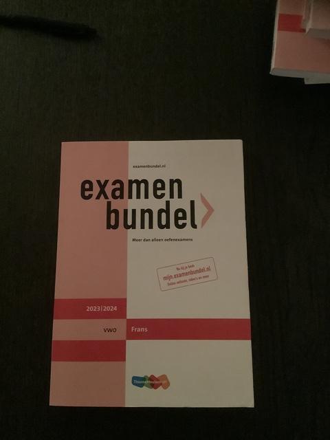 9789006648362-Examenbundel-vwo-Frans-20232024