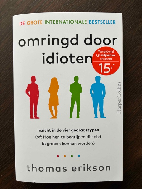 9789402710236-Omringd-door-idioten