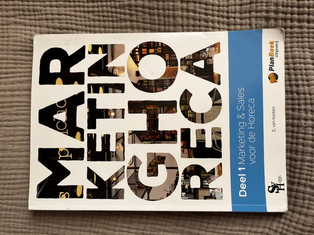 9789074625579-Marketing-Sales-voor-de-horeca-1