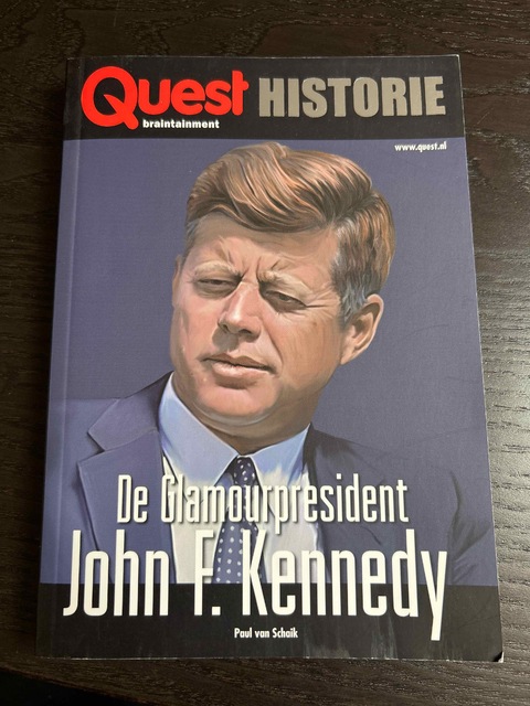 9789460440113-De-glamourpresidentJohn-F.-Kennedy