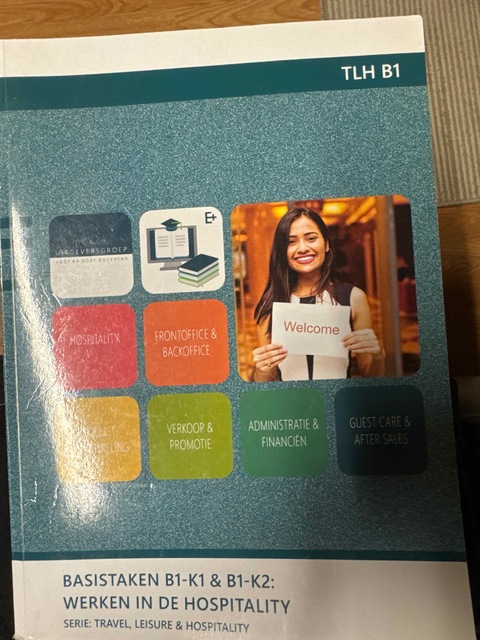 9789400231986-TLH-B1