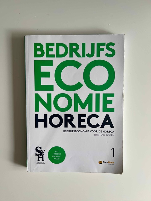 9789052113494-Bedrijfseconomie-voor-de-horeca-1