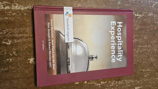 9789001885786-Hospitality-Experience
