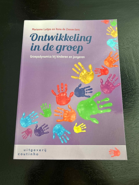 9789046905142-Ontwikkeling-in-de-groep
