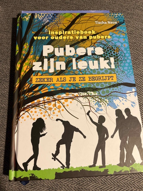 9789079603435-Pubers-zijn-leuk-Zeker-als-je-ze-begrijpt