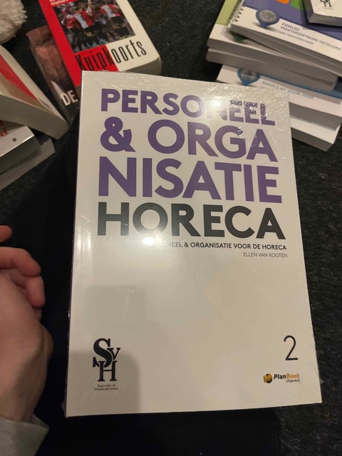 9789052110738-Personeel-Organisatie-voor-de-horeaca-2