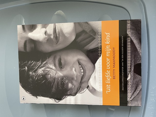 9789044323467-Uit-liefde-voor-mijn-kind