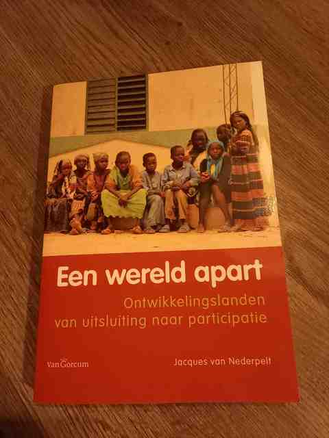 9789023248019-Een-wereld-apart