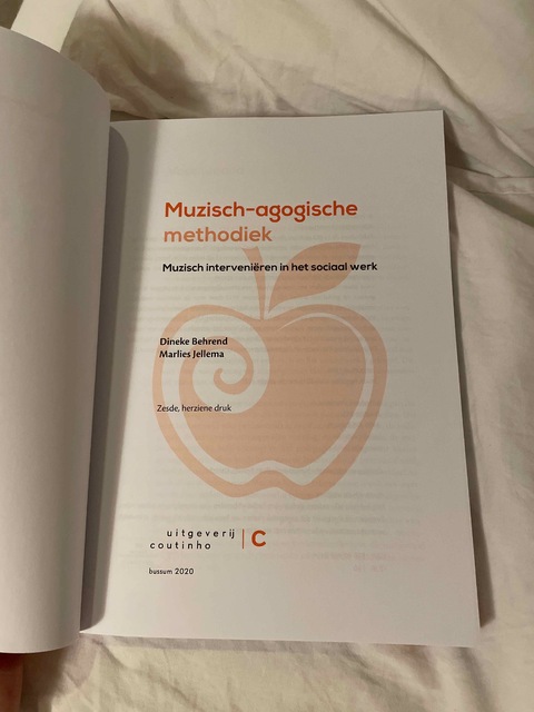 9789046904541-Muzisch-agogische-methodiek