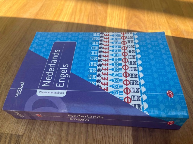 9789460770531-Van-Dale-pocketwoordenboek-Nederlands-Engels