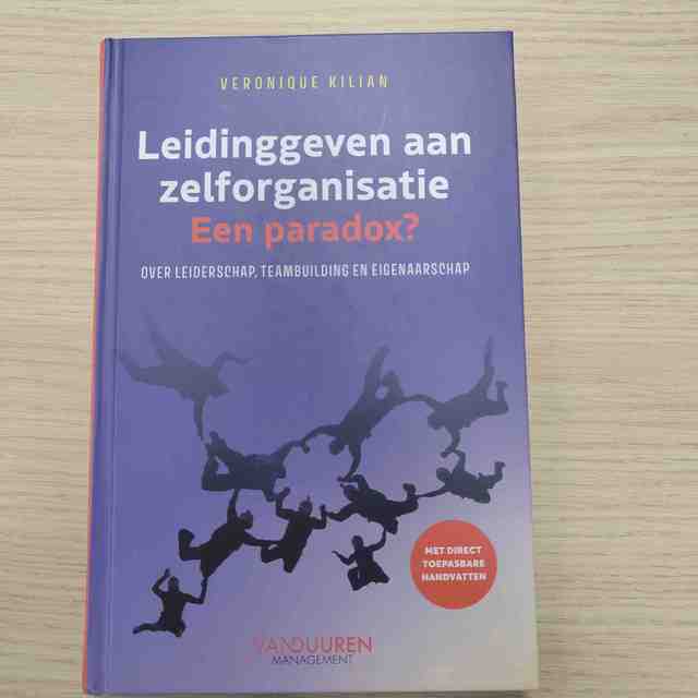 9789089655929-Leidinggeven-aan-zelforganisatie.-Een-paradox
