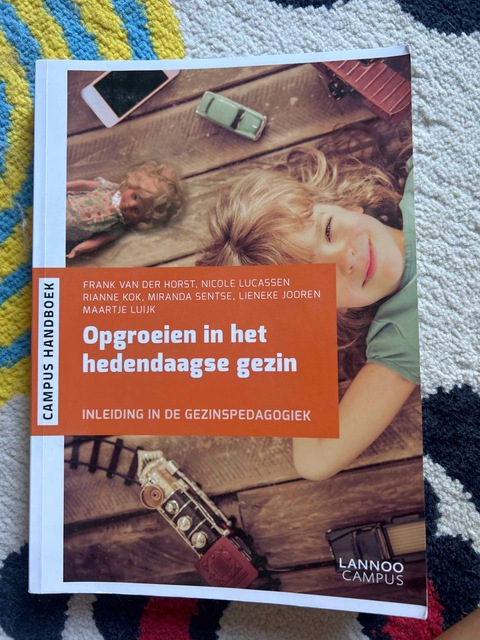 9789401426121-Opgroeien-in-het-hedendaagse-gezin