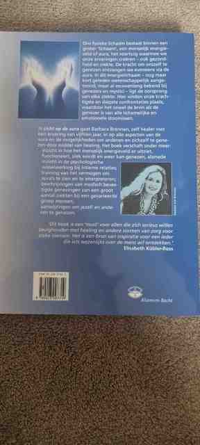 9789023007319-Licht-Op-De-Aura