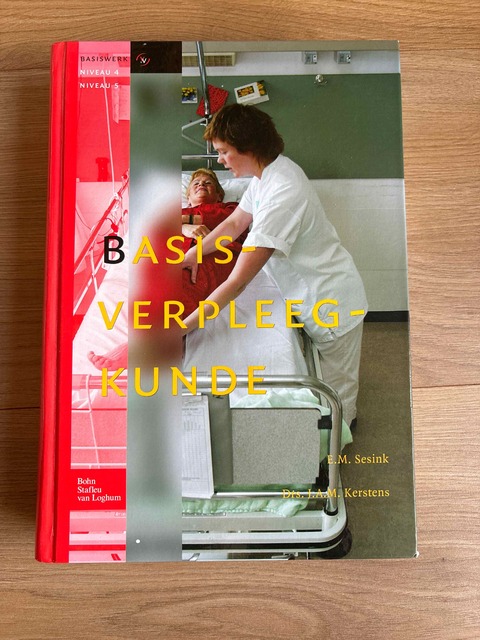 9789031346851-Basisverpleegkunde-basiswerk-VV-niveau-4-en-5