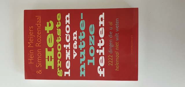 9789025424251-Het-Grootste-Lexicon-Van-Nutteloze-Feiten