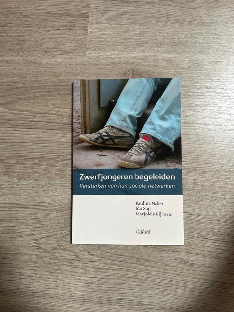 9789044126792-Zwerfjongeren-begeleiden