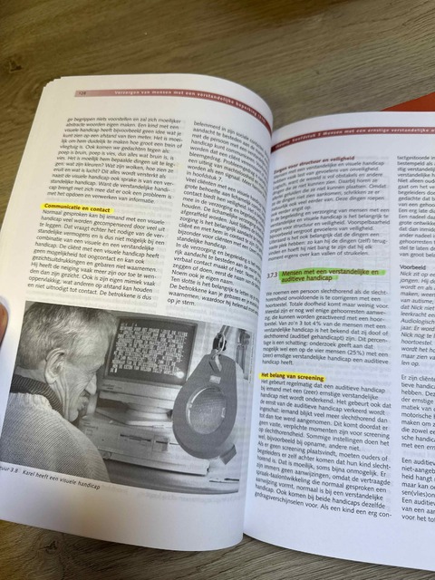 9789042529304-Verzorgen-van-mensen-met-een-verstandelijke-beperking-310-Leerboek