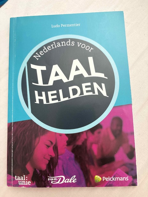 9789082213409-Nederlands-voor-taalhelden