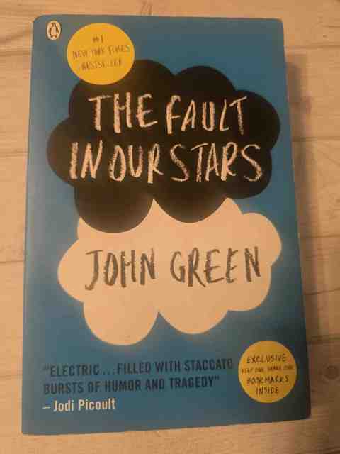 9780141353678-The-Fault-in-Our-Stars