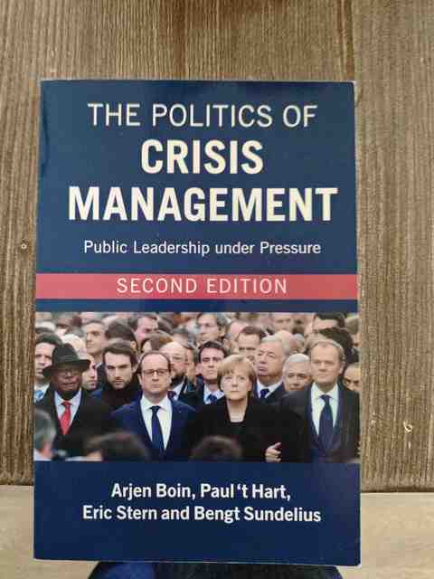 9781107544253-The-Politics-of-Crisis-Management