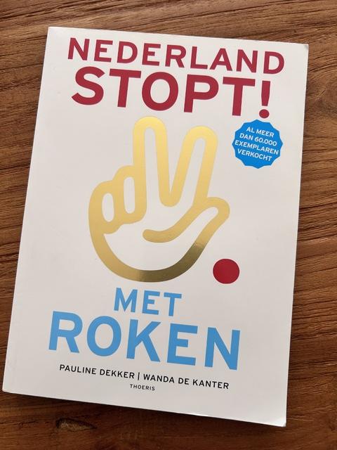 9789072219329-Nederland-stopt-Met-roken