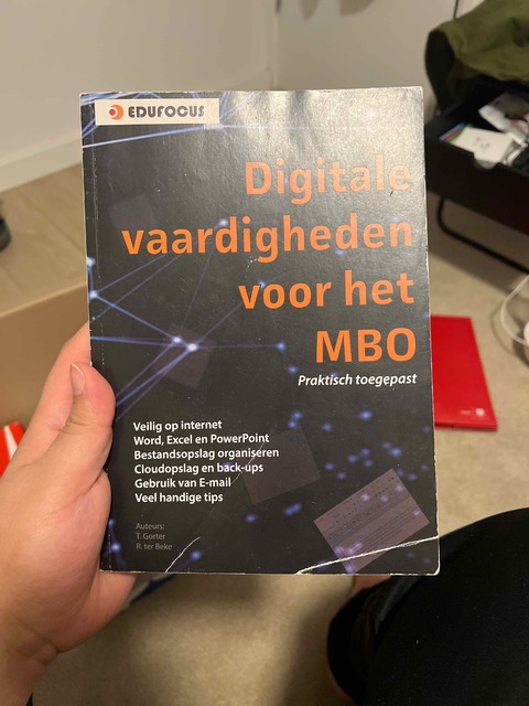 9789492442208-Digitale-vaardigheden-voor-het-MBO