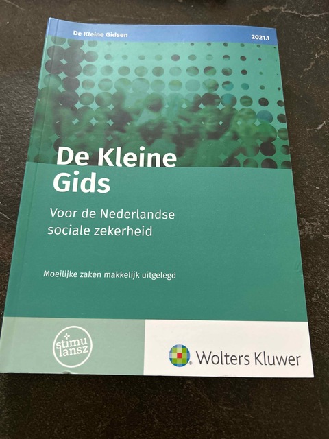9789013160994-De-Kleine-Gids-voor-de-Nederlandse-sociale-zekerheid-2021.1