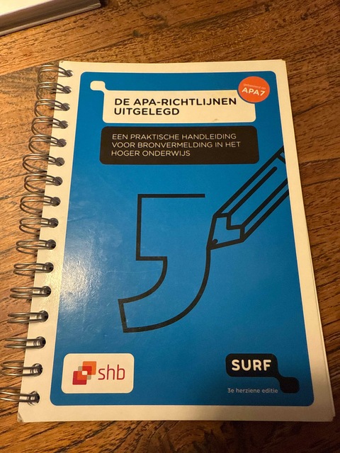 9789072482235-De-APA-richtlijnen-uitgelegd-Een-praktische-handleiding-voor-br