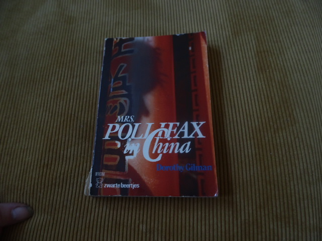 9789044921045-Mrs-pollifax-in-China