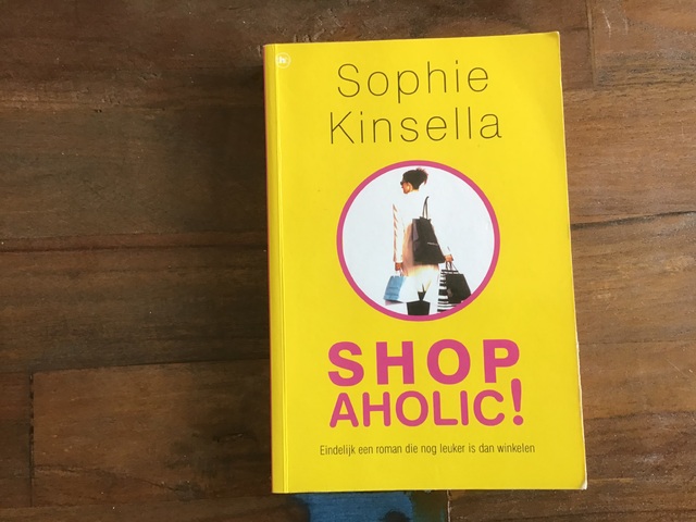 9789044313246-Shopaholic-