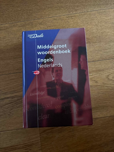 9789066482821-Van-Dale-Middelgroot-woordenboek-Engels-Nederlands
