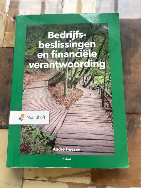9789001749750-Bedrijfsbeslissingen-en-financiele-verantwoording