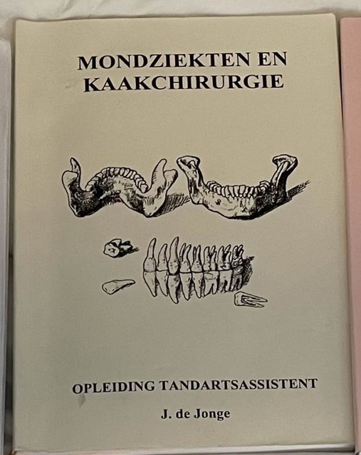 9789080397996-Mondziekten-en-kaakchirurgie