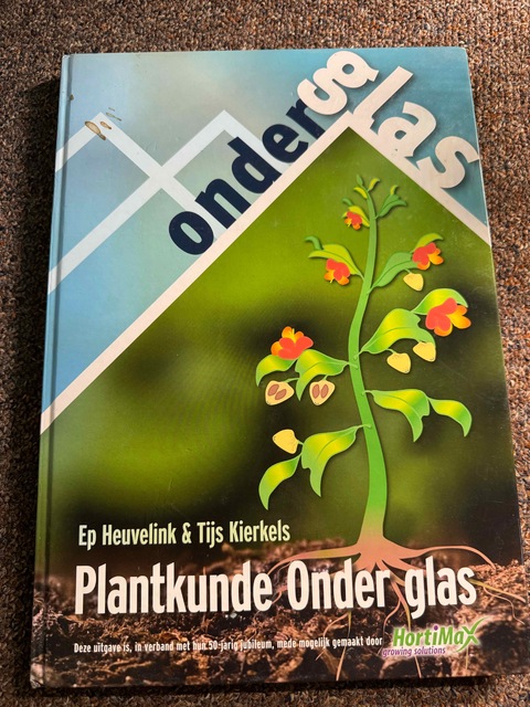 9789080331747-Plantkunde-Onder-glas