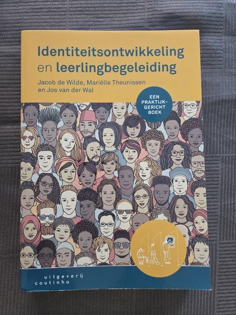 9789046907580-Identiteitsontwikkeling-en-leerlingbegeleiding