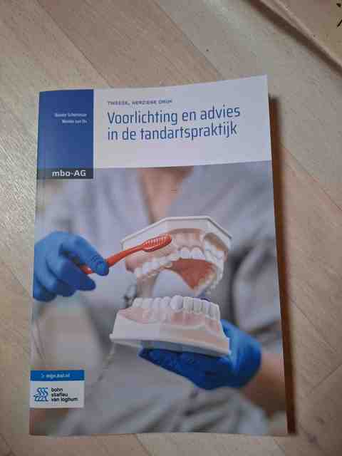 9789036828147-Voorlichting-en-advies-in-de-tandartspraktijk
