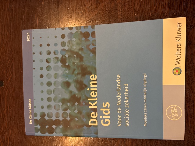 9789013166477-De-Kleine-Gids-voor-de-Nederlandse-sociale-zekerheid-2022.1