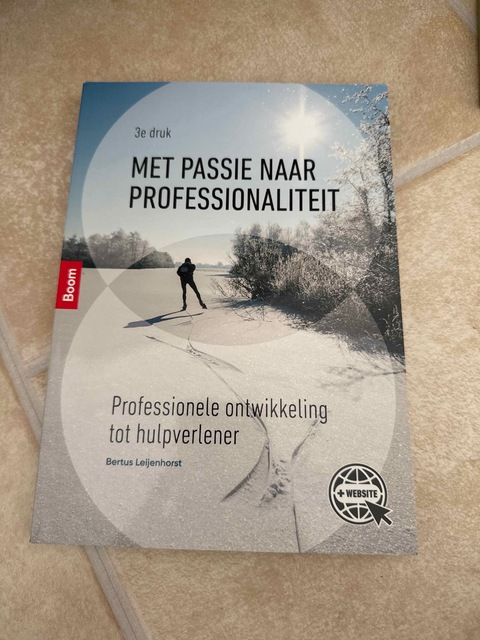 9789024424917-Met-passie-naar-professionaliteit