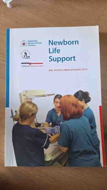 9789492543509-Newborn-life-support