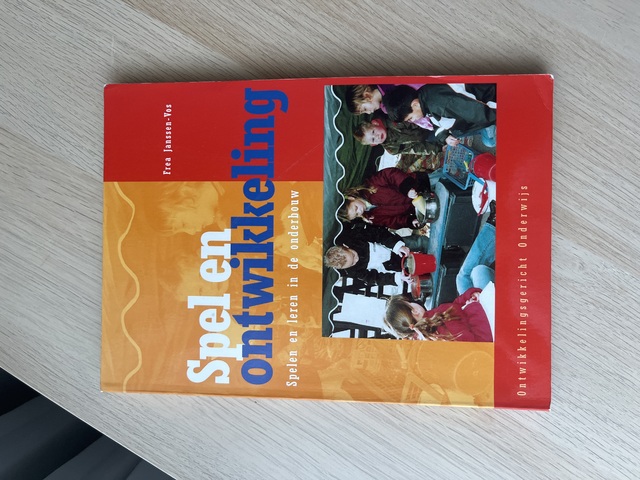9789023240037-Spel-en-Ontwikkeling