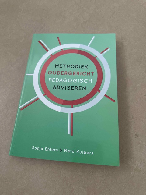9789088506970-Methodiek-oudergericht-pedagogisch-adviseren
