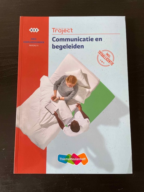 9789006953442-Communicatie-en-begeleiden-Niveau-4-mbo-verpleegkundige