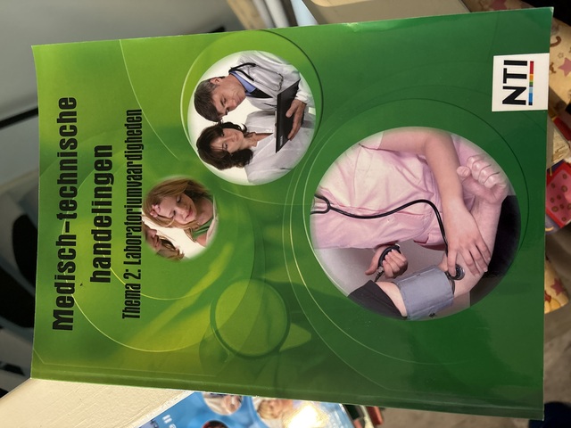 9789041509864-Medisch-technische-handelingen-thema-2-