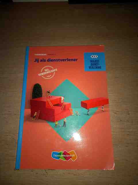 9789006503999-Traject-Combipakket-Dienstverlening-Jij-als-dienstverlener-niveau-2-boek-en-verwerkingslicentie-1-jaar