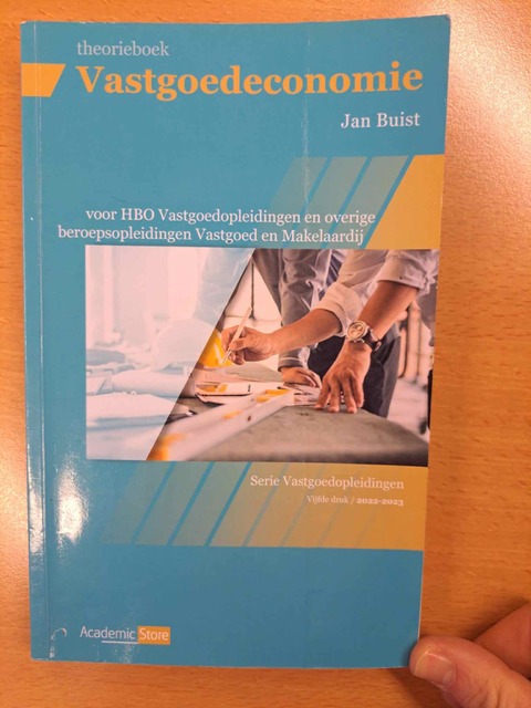 9789083241647-Vastgoedeconomie