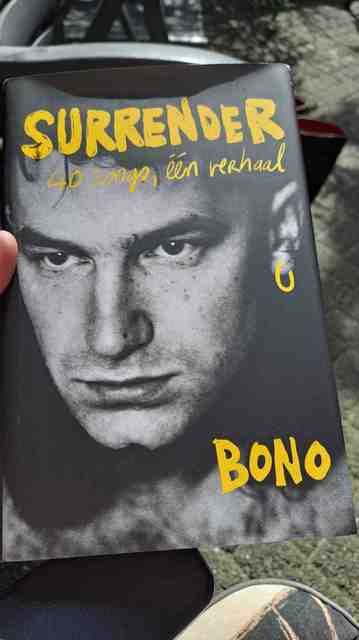 9789400510968-Surrender