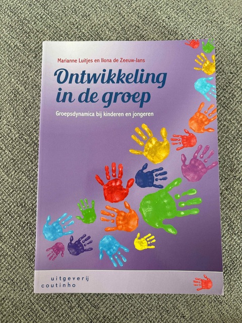 9789046905142-Ontwikkeling-in-de-groep