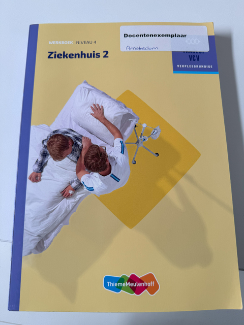 9789006910384-Ziekenhuis-2-niveau-4-Theorieboek