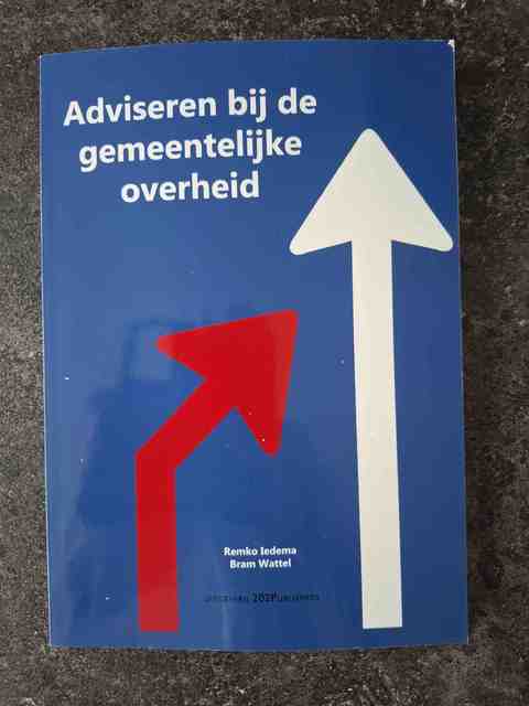 9789492394521-Adviseren-bij-de-gemeentelijke-overheid