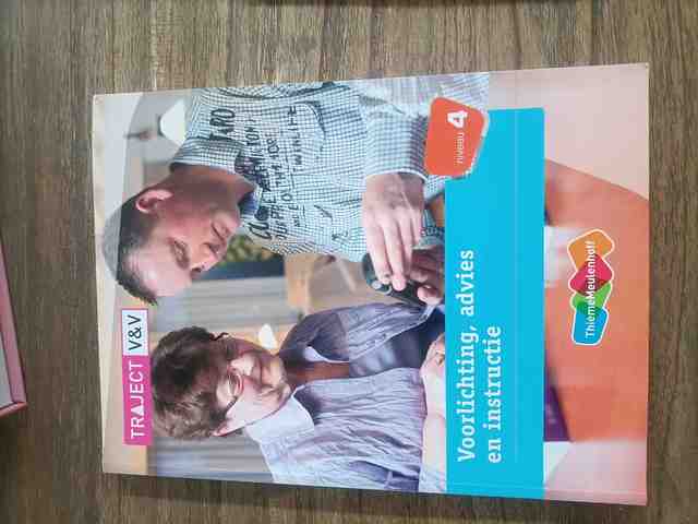 9789006925135-Voorlichting-advies-en-instructie-Niveau-4